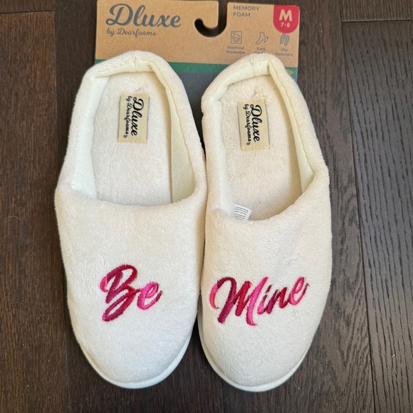 Dluxe by Dearfoams Women’s Be Mine Slide Slippers Ivory - Size M (7-8) - Picture 1 of 6